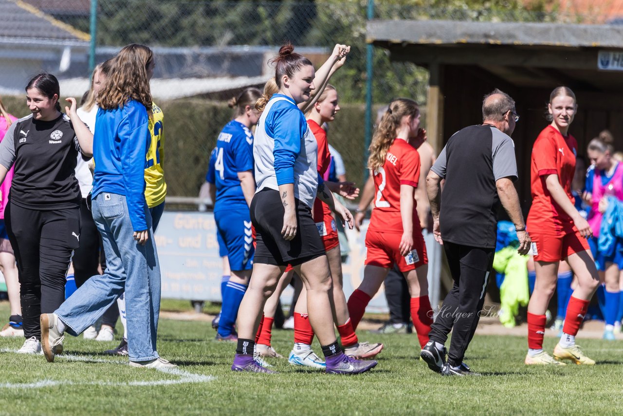 Bild 406 - F TSV Zarpen - Holstein Kiel II : Ergebnis: 2:6